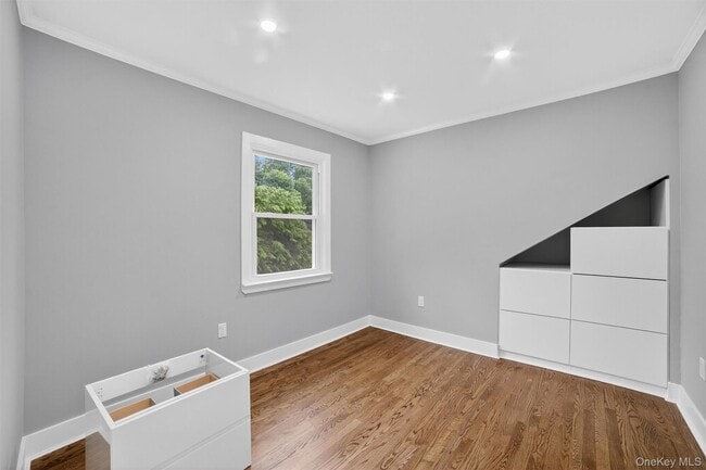 Building Photo - 3538 James St