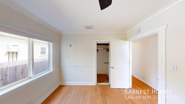 Building Photo - 2577 S Bundy Dr