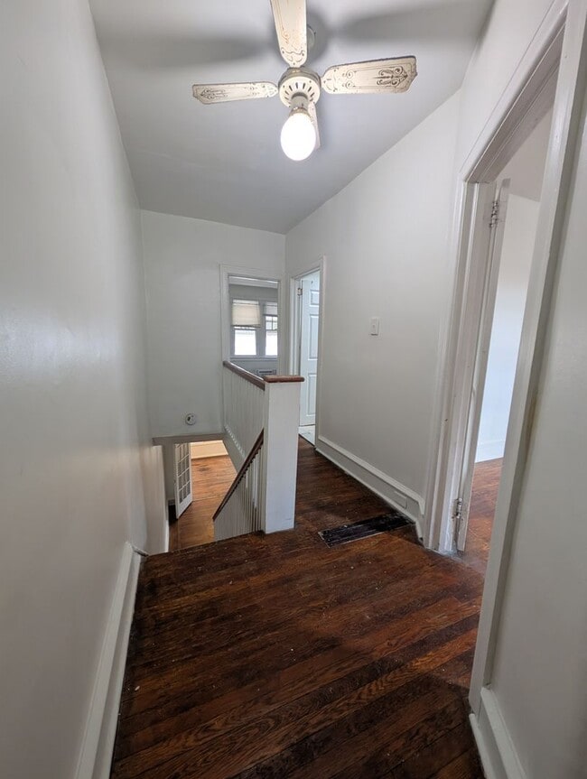 Building Photo - Now Showing!