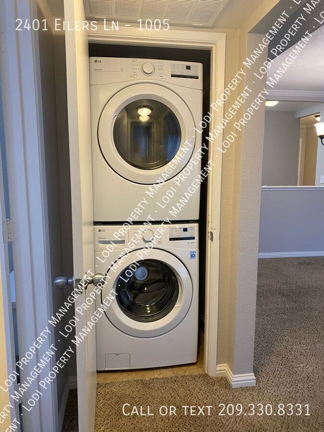 Building Photo - 2401 Eilers Ln