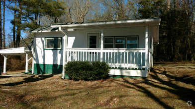 Building Photo - 17 Blake Dr