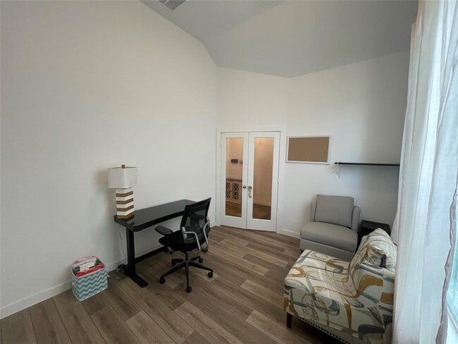 Building Photo - 3023 Dragonlet Ln
