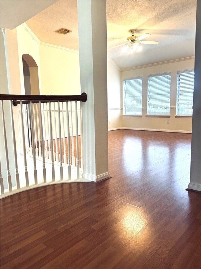 Building Photo - 3623 Pine Valley Dr