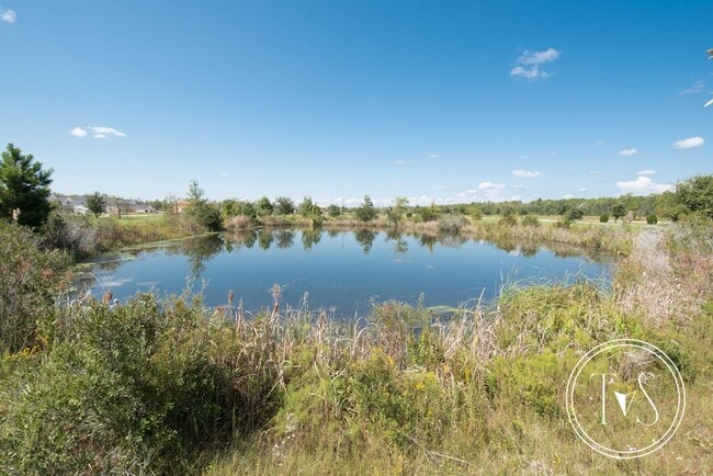 Building Photo - 1095 Marne Blvd