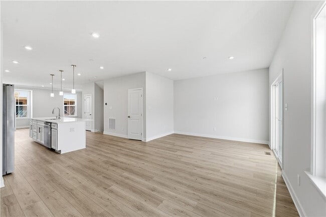 Building Photo - 339 Telluride Ln