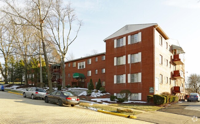 Building Photo - The Maryland House