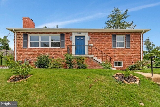 Building Photo - 301 Moncure Dr
