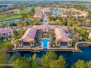 Building Photo - 945 Registry Blvd