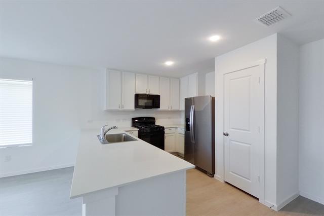 Building Photo - 807 Ginkgo Wy