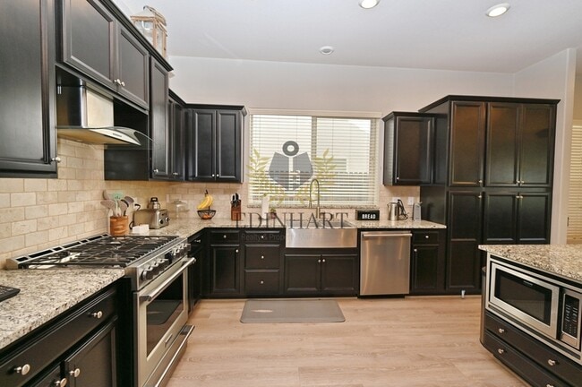 Building Photo - 531 Meridian Ave