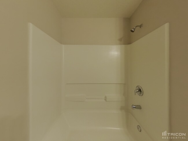 Building Photo - 6480 Domenico Ct
