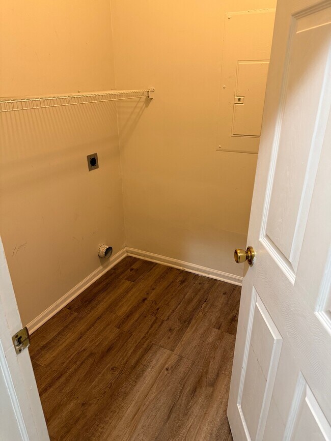 Building Photo - 6255 Craughwell Ln