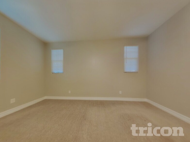 Building Photo - 2467 N 149th Ln