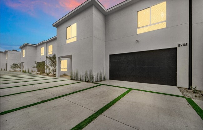 Building Photo - Modern Brand new 5-Bedroom Home for Lease ...