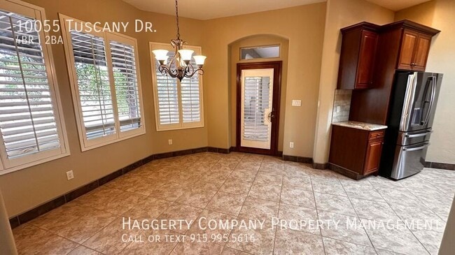 Building Photo - 10055 Tuscany Dr