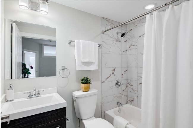 Interior Photo - Maxfield