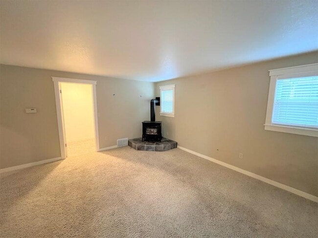 Building Photo - 3 bedroom in Kirkland WA 98033