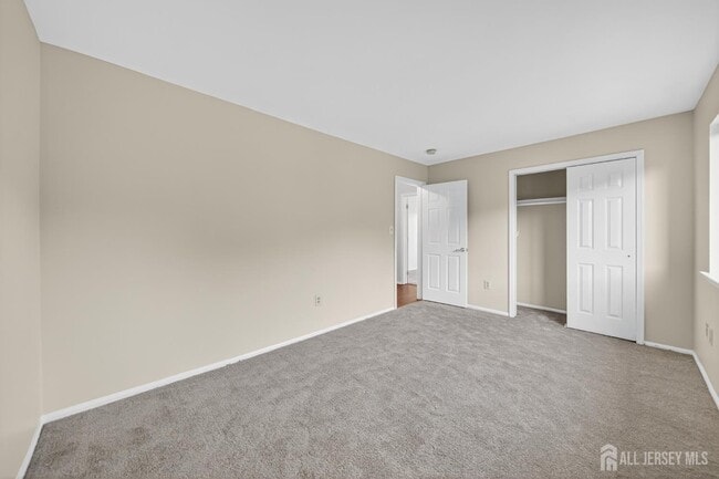 Building Photo - 1606 Madaline Dr