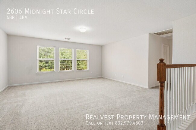 Building Photo - 2606 Midnight Star Cir