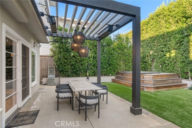 Building Photo - 738 N Almar Ave