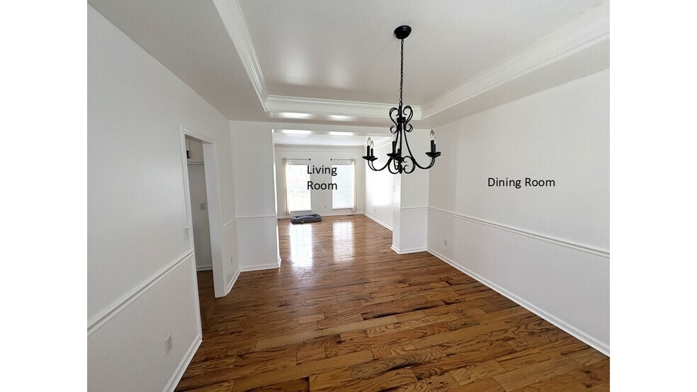 Building Photo - 721 Braemere Dr
