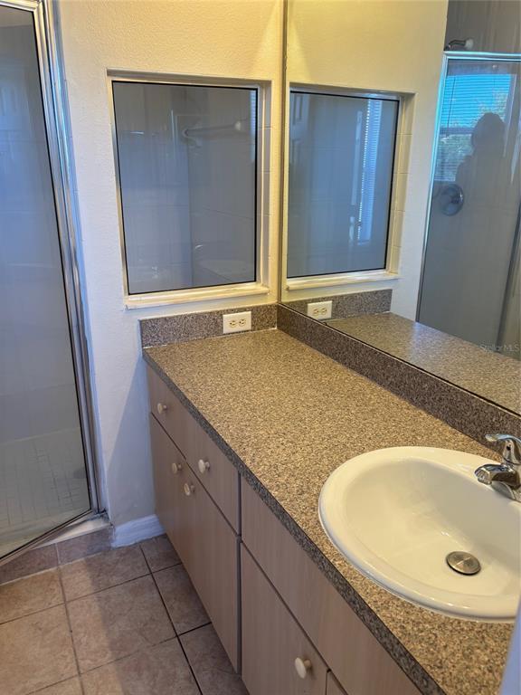 Building Photo - 1237 S Beach Cir