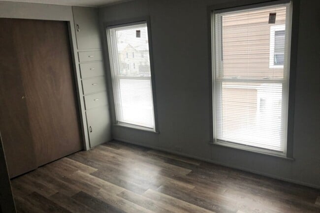 Bedroom - 112 W 1st St S