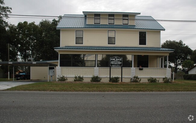 Primary Photo - The Bluford House