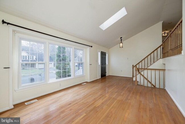 Building Photo - 7710 Green Garland Dr