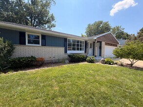 Building Photo - 2538 Berwyck Rd SE