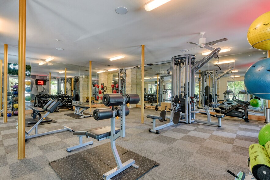 Ventura Ridge apartments — community photo - Ventura Ridge