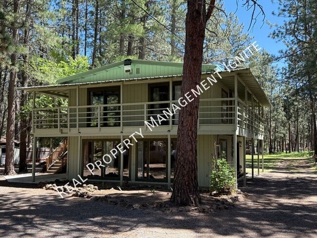 Primary Photo - 18633 River Woods Dr