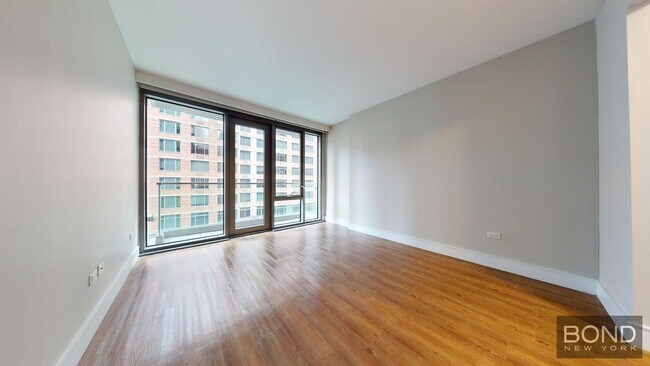 Building Photo - 237 E 34th St