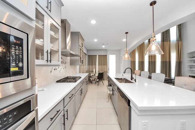 Building Photo - 26514 Star Blossom Ln