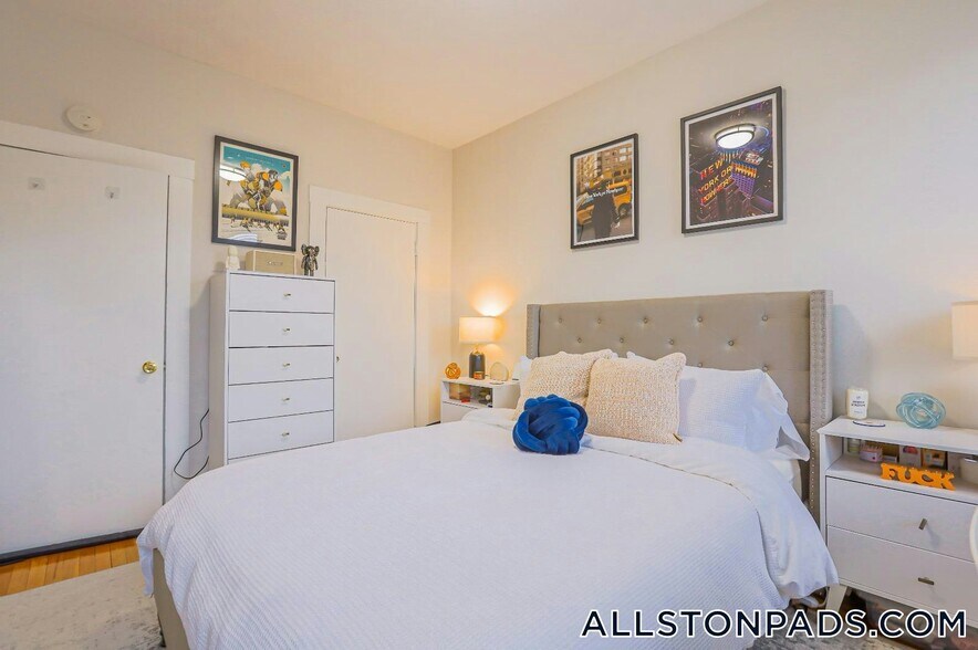 Building Photo - 11 Gorham St