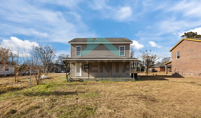 Building Photo - 607 Roosevelt Ave