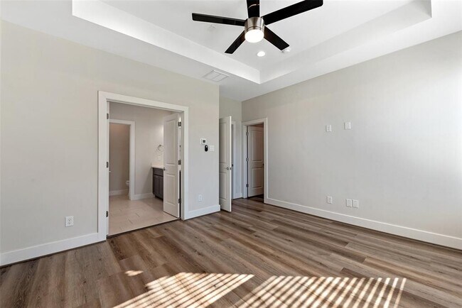 Building Photo - 4814 Brinkman St