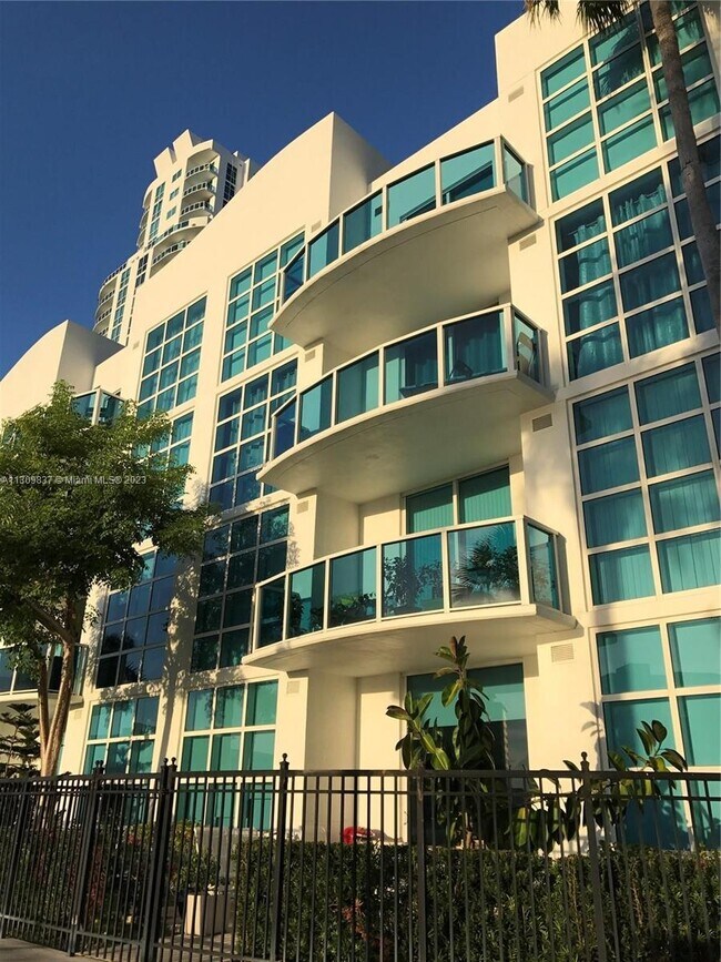 Primary Photo - 1945 S Ocean Dr