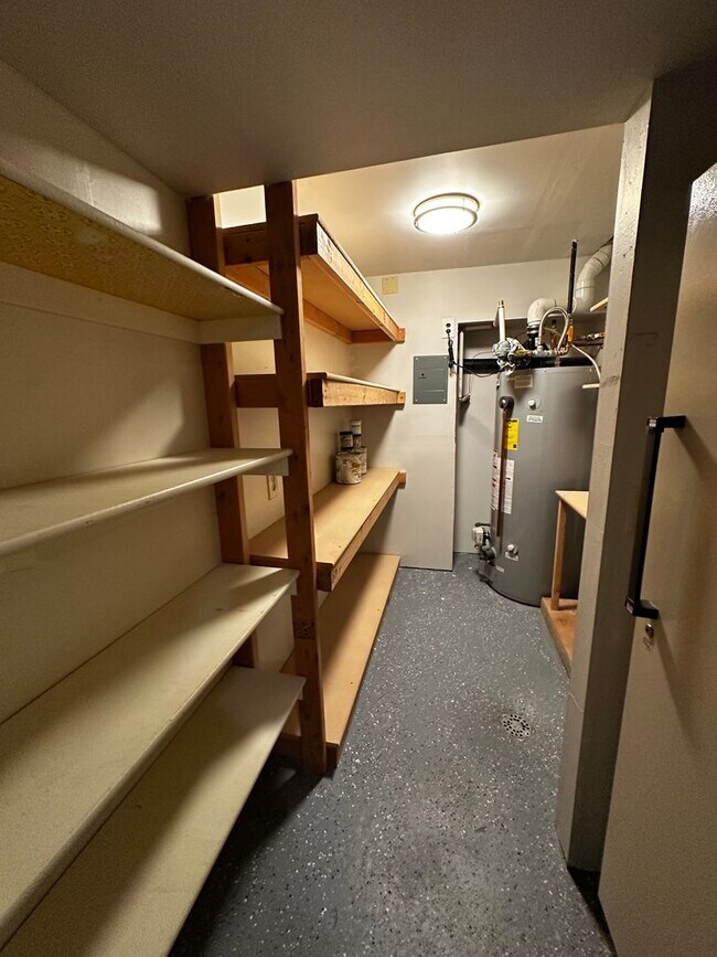 Building Photo - 4 Bed, 3 Bath Home in Hailey, Idaho with Beautiful Mountain Views