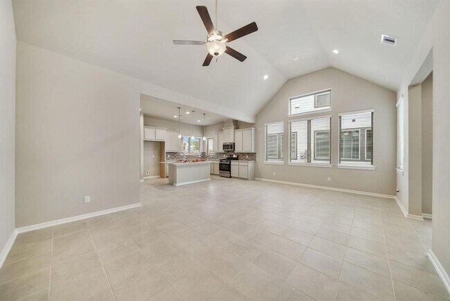 Building Photo - 1547 Crystal Stream Dr