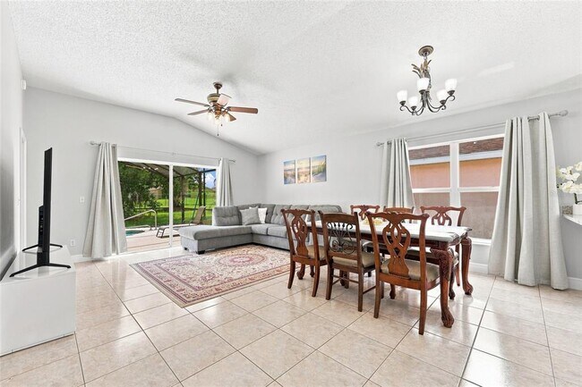 Building Photo - 2537 Chatham Cir