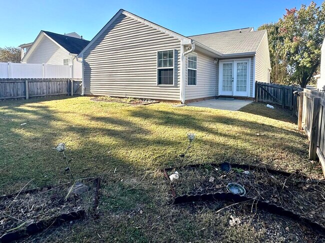 Building Photo - 1686 Sandpiper Dr