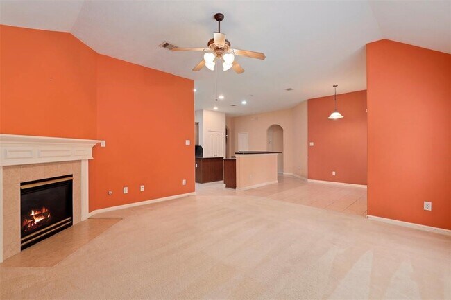 Building Photo - 11618 Columbia Pines Ln