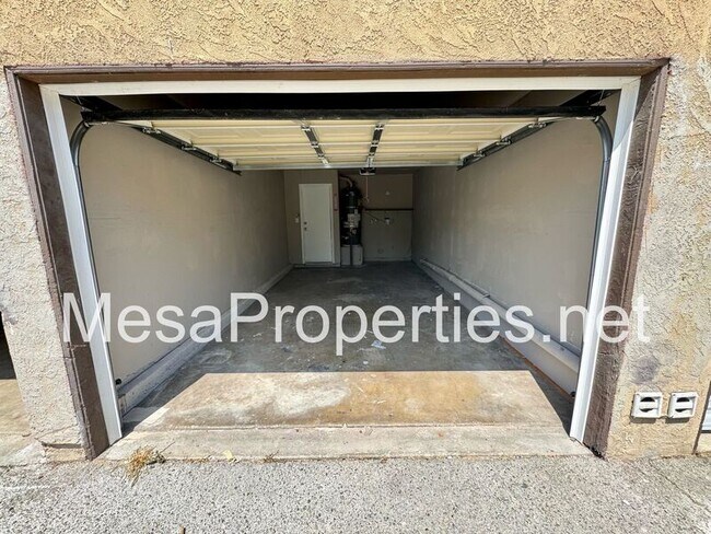 Building Photo - 1749 E Fairfield Ct