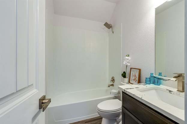 Building Photo - 1705 Lake Pine Dr