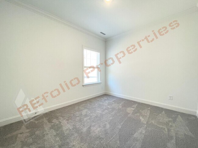 Building Photo - 709 Hardin Hill Lane