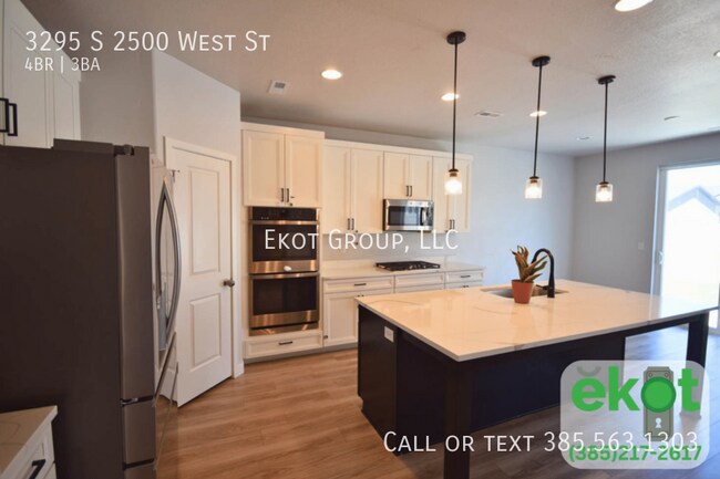 Building Photo - 3295 S 2500 W St