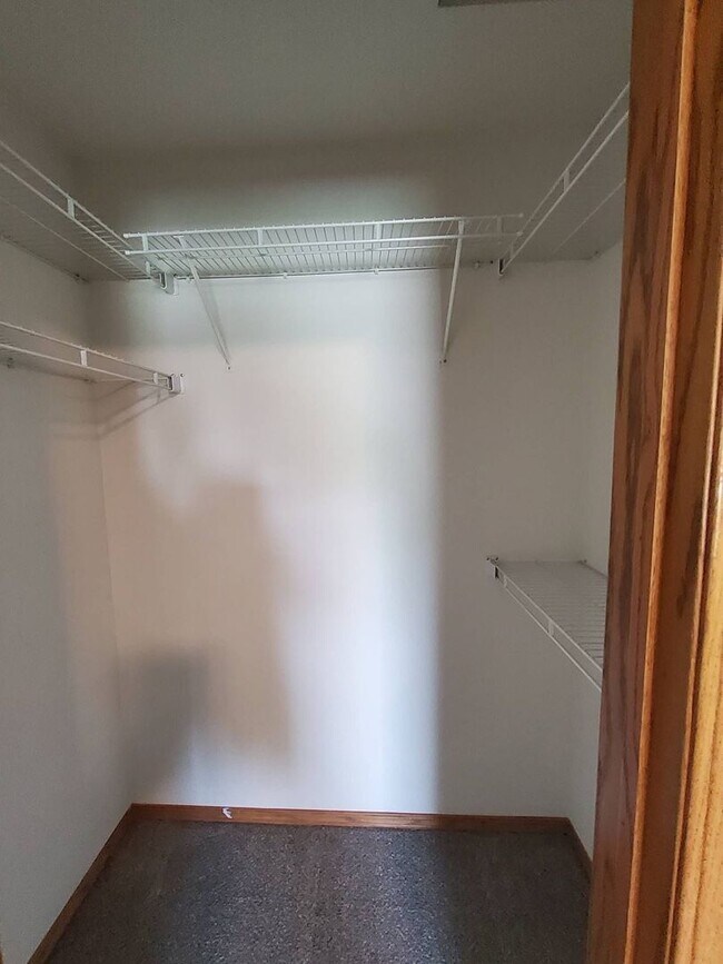 Building Photo - 2801 Ruschfield Dr