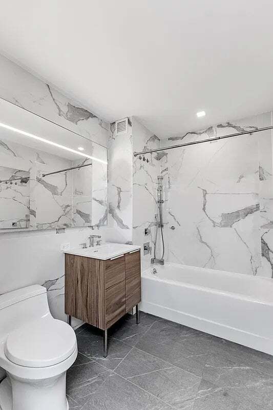 Building Photo - 171 Suffolk St