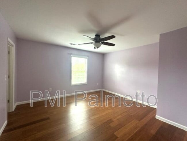 Building Photo - 348 Woodmill Cir